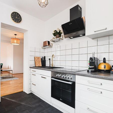 Smart Home - Wuppertal - Perfect For 4 Guests! Central - Netflix - Schwebebahn - Free Parking Zone المظهر الخارجي الصورة